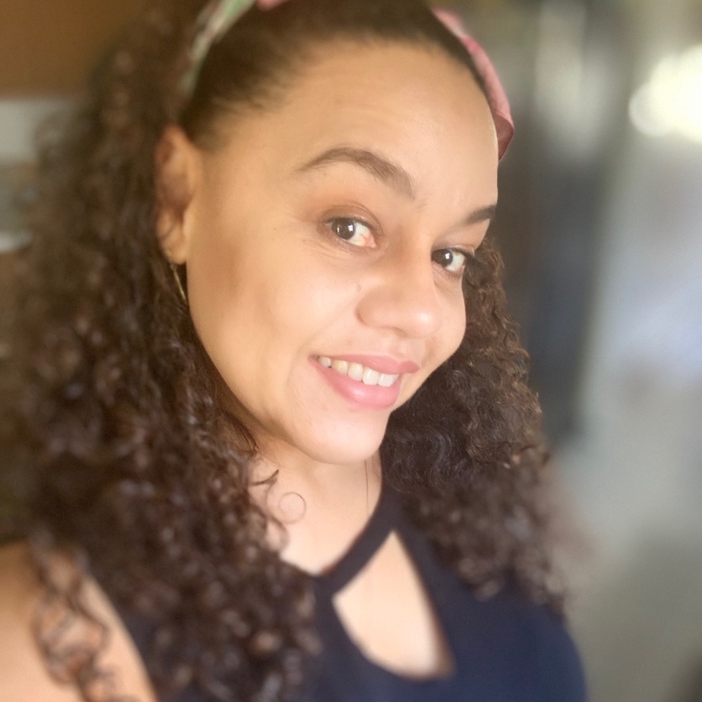 Meet your Posher, Julissa